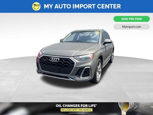 Used 2023 Audi Q5 2.0T Premium Plus w/ Premium Plus Package AWD/4WD image 3