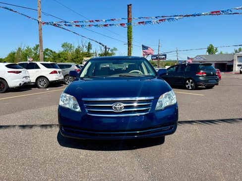 Used 2006 Toyota Avalon XLS FWD image 9