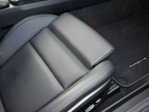 Used 2020 Porsche 911 Carrera image 22