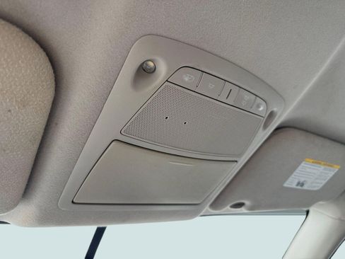 Used 2019 Nissan Sentra S image 29