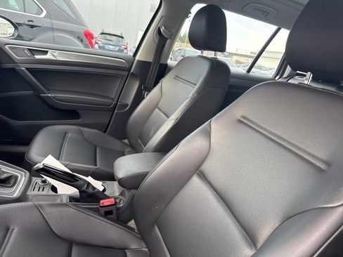 Used 2018 Volkswagen Golf Alltrack SE image 10
