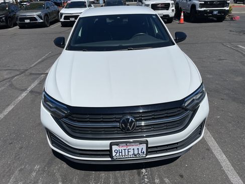 Used 2023 Volkswagen Jetta Sport FWD image 2