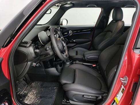 Used 2023 MINI Cooper S image 3