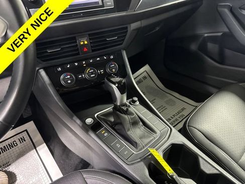 Used 2024 Volkswagen Jetta SE FWD image 18
