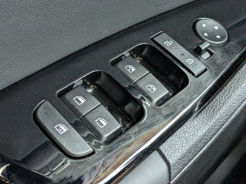 Used 2025 Kia Sportage X-Line image 30