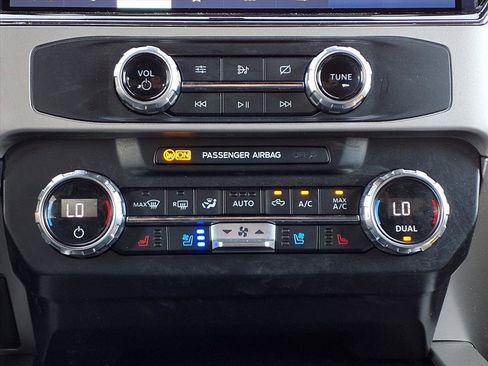 Used 2022 Ford F250 Lariat w/ Tremor Off-Road Package image 14