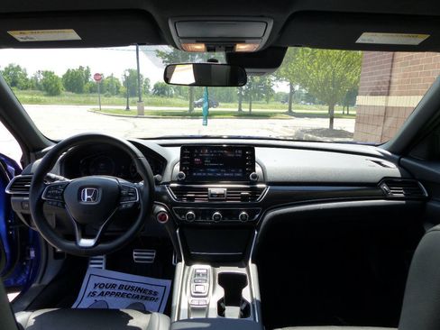 Used 2021 Honda Accord Sport image 40