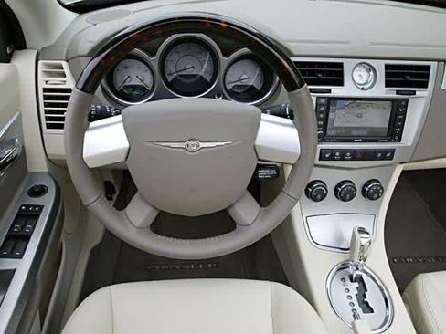 Used 2008 Chrysler Sebring Touring w/ Special Touring Group FWD image 4