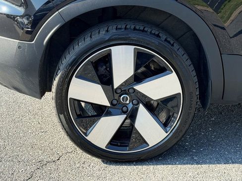 Certified 2023 Volvo XC40 Recharge Ultimate w/ Protection Package Premier AWD/4WD image 12