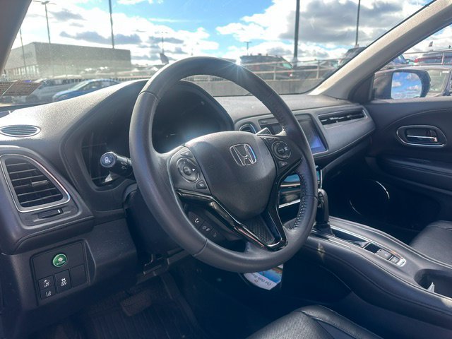 Used 2019 Honda HR-V Touring image 9