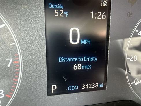 Used 2023 Toyota Corolla LE image 12