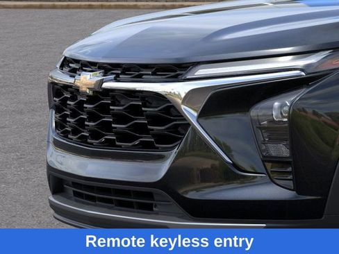 New 2026 Chevrolet Trax LT w/ Sunroof Package image 14