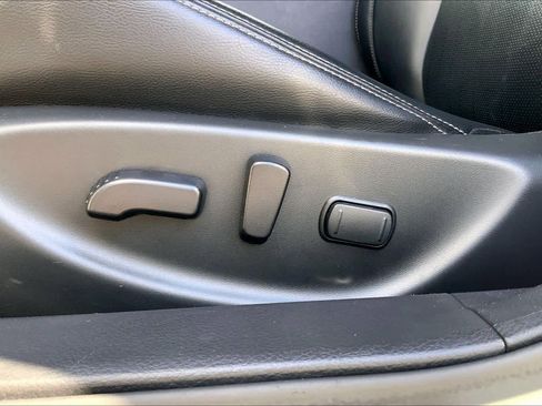 Used 2023 Nissan Maxima SL image 34