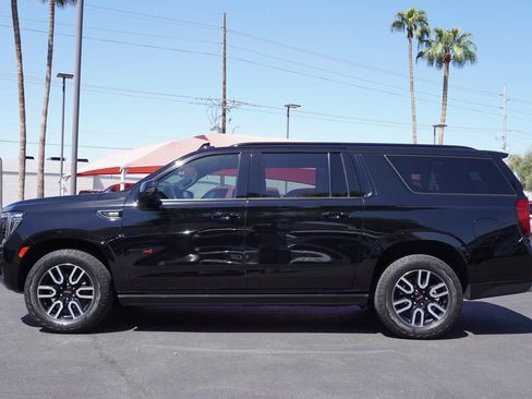 Certified 2023 GMC Yukon XL AT4 w/ Technology Package AWD/4WD image 2