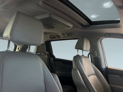 Certified 2019 Honda Odyssey EX-L image 14