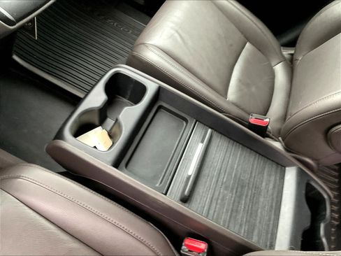 Used 2019 Honda Odyssey EX-L image 19