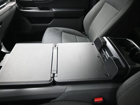 Used 2024 Ford F150 Lightning XLT image 15