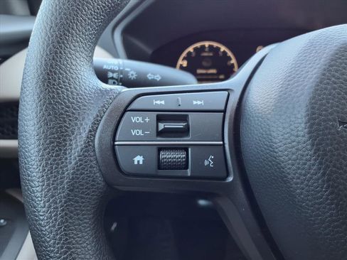 Certified 2026 Honda HR-V LX image 14