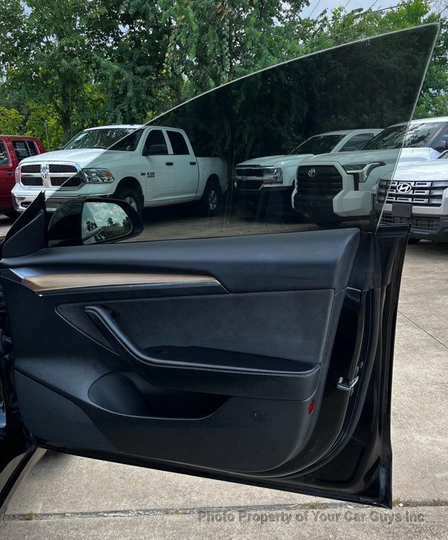 Used 2022 Tesla Model 3 Long Range AWD/4WD image 29