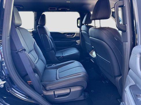 New 2026 Nissan Armada SL w/ Captain's Chari Seat Package image 30