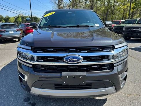 Certified 2024 Ford Expedition Limited AWD/4WD image 2