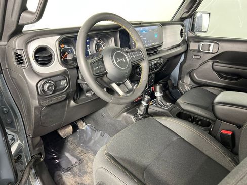 Used 2024 Jeep Wrangler Willys image 24