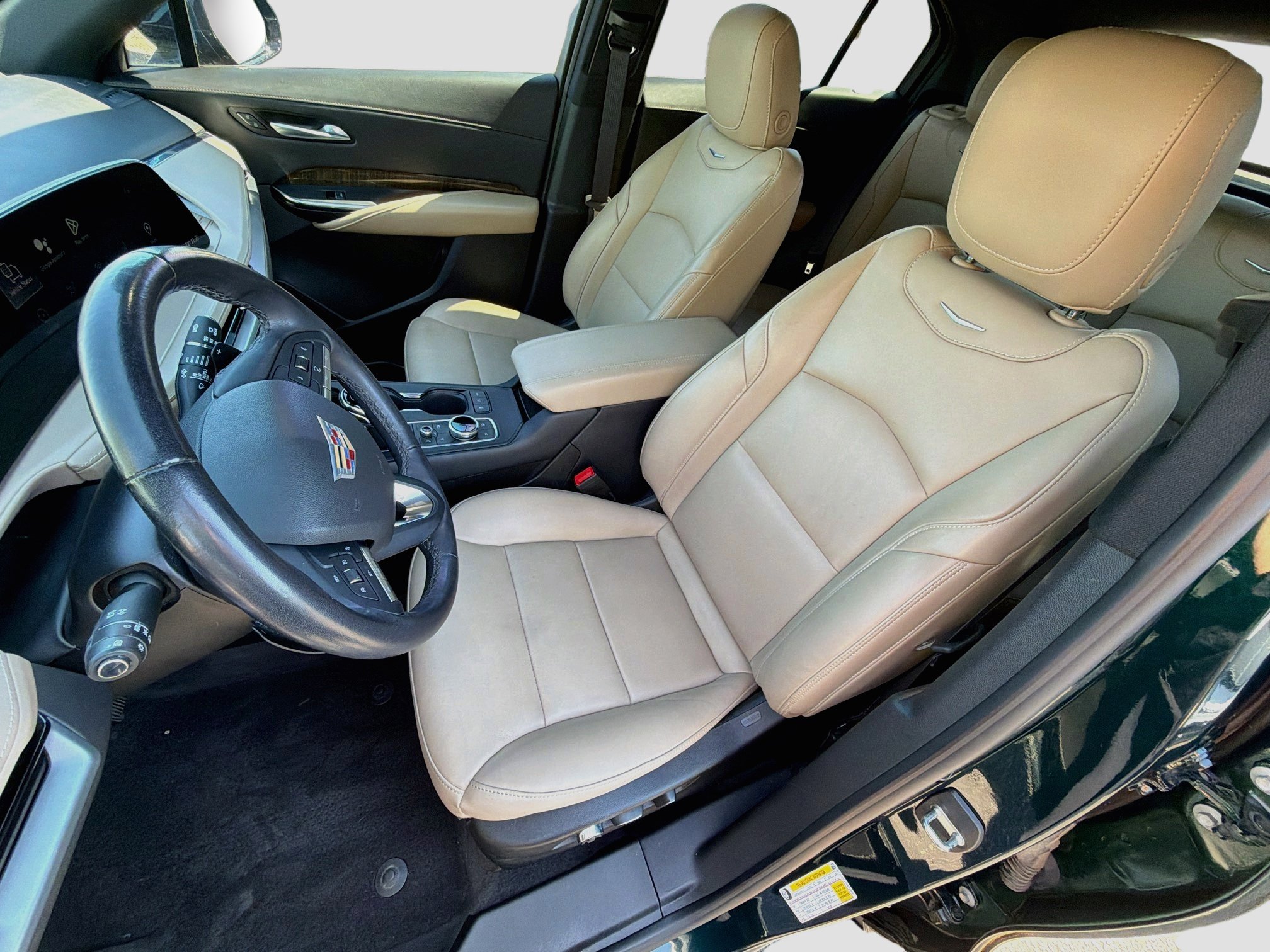 Certified 2024 Cadillac XT4 Premium Luxury FWD image 20