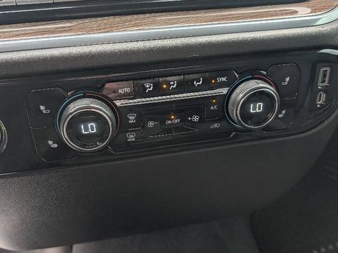 Used 2023 Chevrolet Silverado 1500 LT AWD/4WD image 21