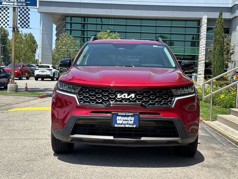 Used 2022 Kia Sorento S AWD/4WD image 3