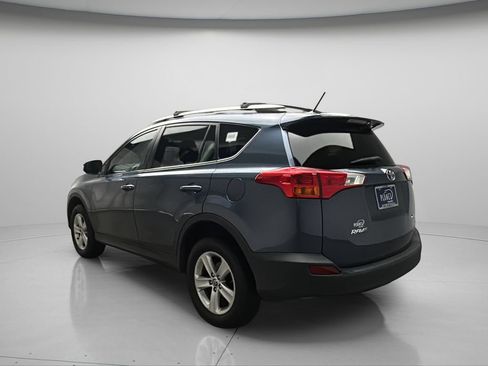 Used 2014 Toyota RAV4 XLE FWD image 4
