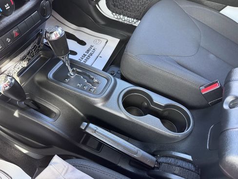 Used 2016 Jeep Wrangler Unlimited Sport w/ Connectivity Group image 30