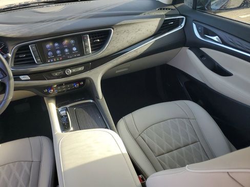 Used 2023 Buick Enclave Avenir w/ Avenir Technology Package FWD image 17
