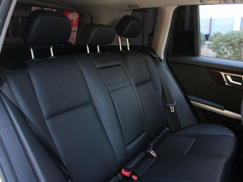 Used 2015 Mercedes-Benz GLK 350 4MATIC w/ Premium 1 Package image 23