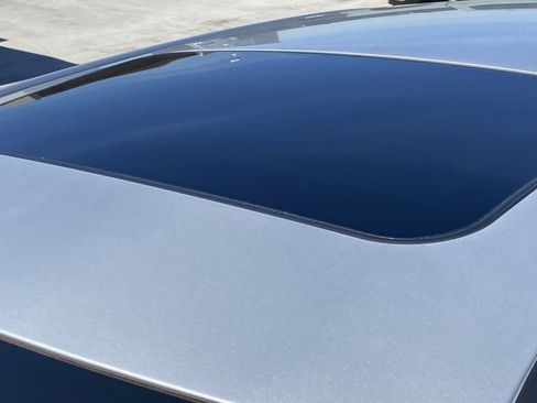 Used 2025 Toyota Corolla SE w/ SE Premium Package image 8