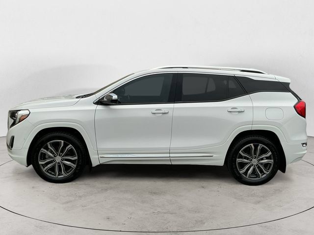 Used 2018 GMC Terrain Denali w/ GMC Pro Grade Package AWD/4WD image 8