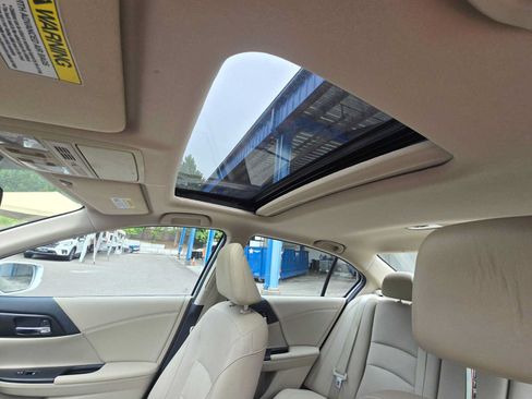 Used 2015 Honda Accord EX-L image 23