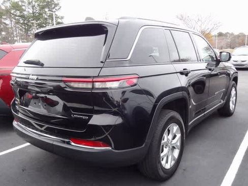 Used 2023 Jeep Grand Cherokee Limited image 4