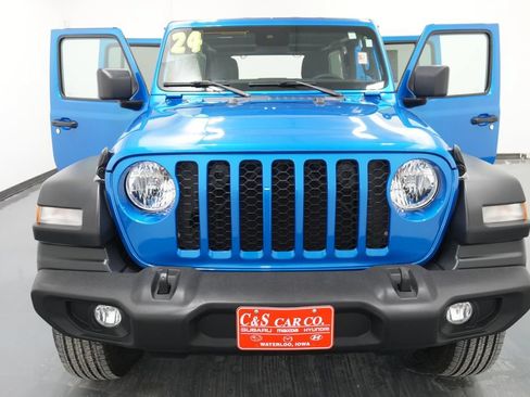 Used 2024 Jeep Wrangler Unlimited Sport AWD/4WD image 30