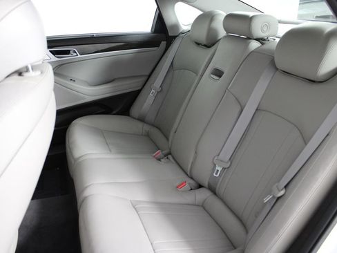 Used 2018 Genesis G80 3.8 w/ Option Group 02 RWD image 19