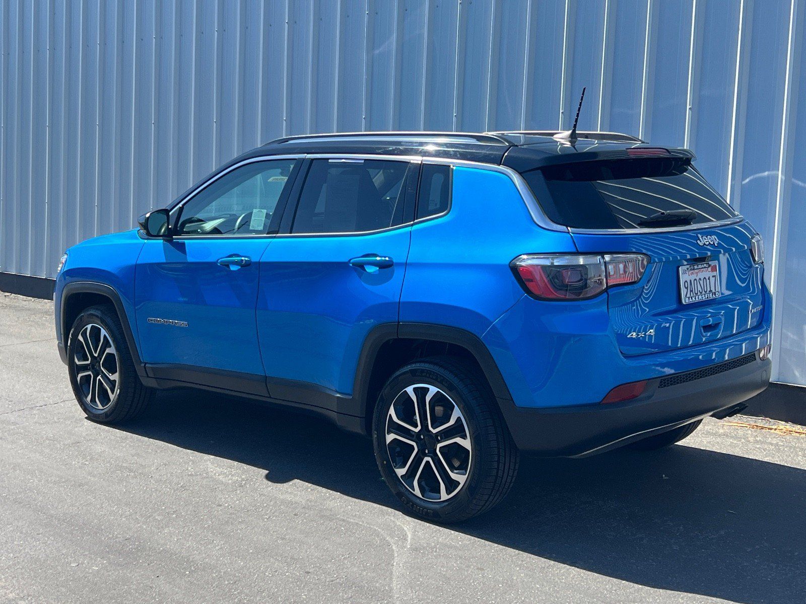 Used 2022 Jeep Compass Limited AWD/4WD image 4