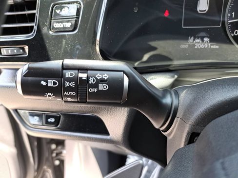 Used 2025 Lexus NX 250 FWD w/ Cold Area Package image 28