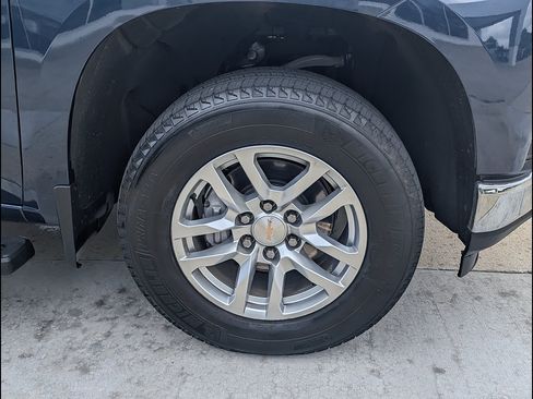 Used 2019 Chevrolet Silverado 1500 LT w/ All-Star Edition AWD/4WD image 17