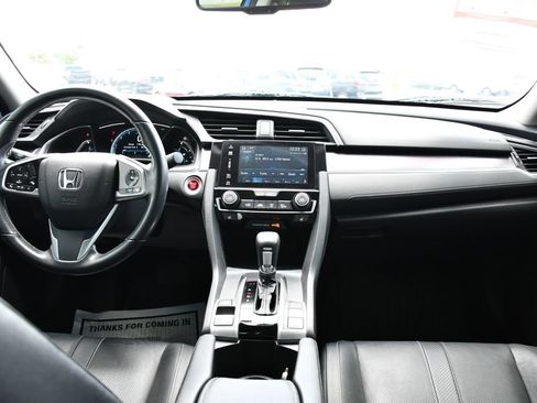 Used 2018 Honda Civic Touring image 22
