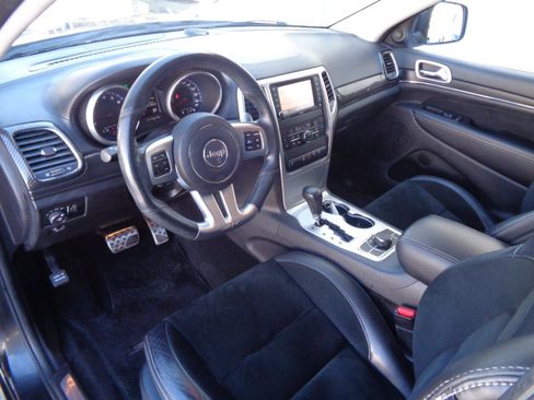 Used 2013 Jeep Grand Cherokee SRT8 image 27