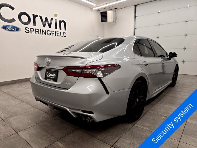 Used 2023 Toyota Camry XSE FWD image 5