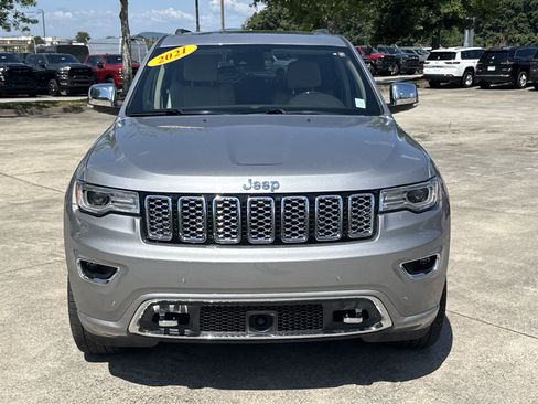 Used 2021 Jeep Grand Cherokee Overland w/ Trailer Tow Group IV RWD image 2