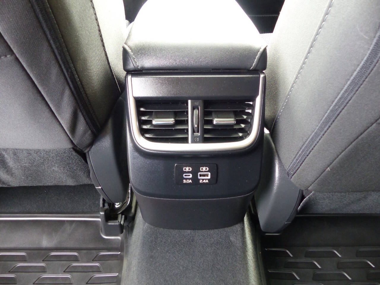 Used 2023 Subaru Outback Premium AWD/4WD image 39