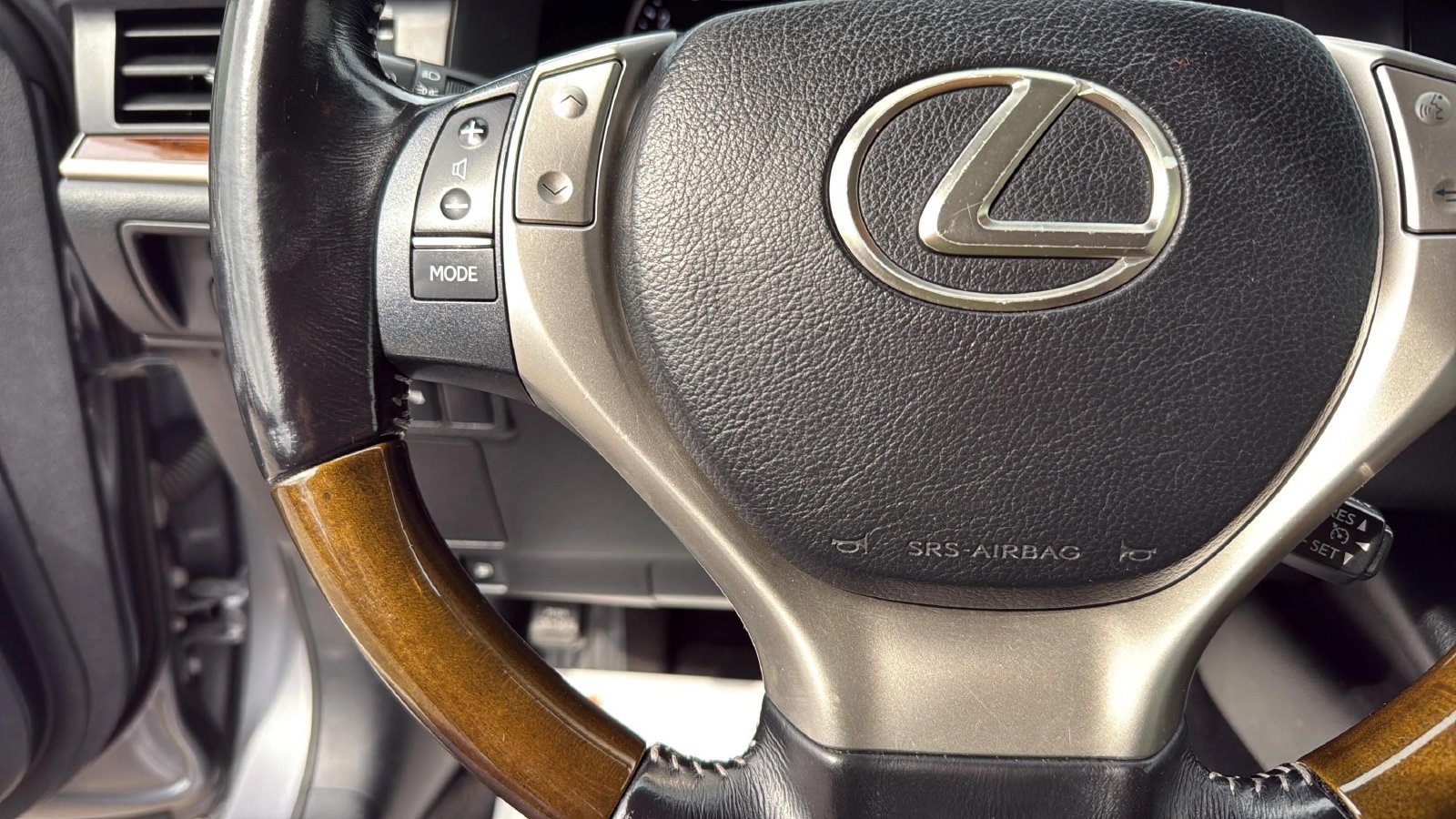 Used 2015 Lexus ES 350 w/ Premium Package FWD image 14