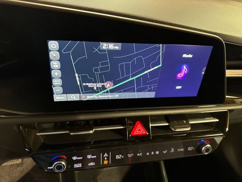 New 2026 Kia Niro Wind w/ Wind Preserve Package FWD image 13