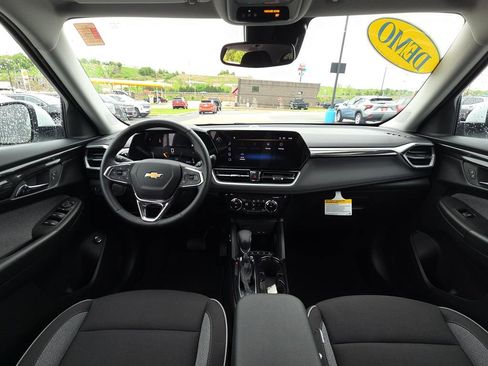 New 2026 Chevrolet TrailBlazer LT w/ Convenience Package FWD image 29